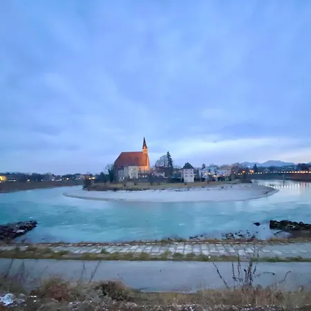 An Der Idyllischen Salzachschleife Naehe Salzburg شقة لاوفن