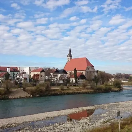An Der Idyllischen Salzachschleife Naehe Salzburg شقة لاوفن