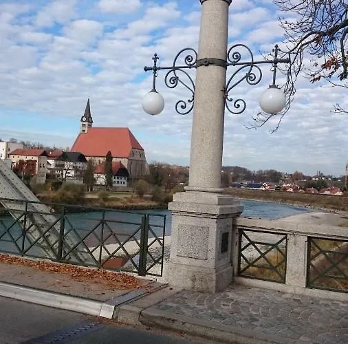 דירה An Der Idyllischen Salzachschleife Naehe Salzburg לאופן