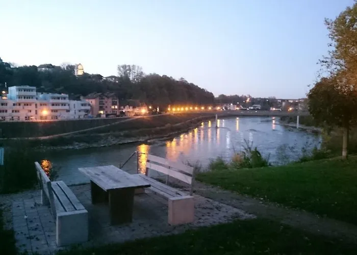 דירה An Der Idyllischen Salzachschleife Naehe Salzburg